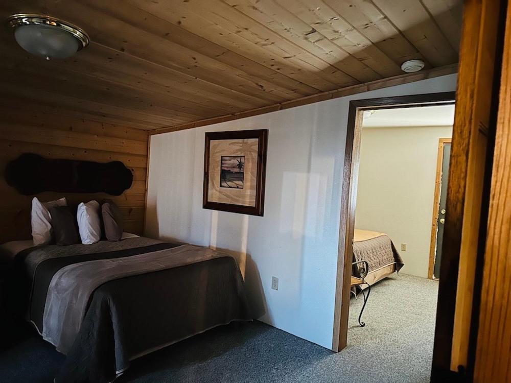 Country Cabins Hotel Chariton Exterior foto